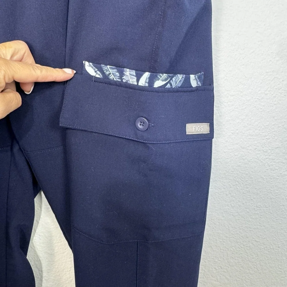 FIGS Technical Collection Scrub Pants Mens XL Navy Cargo Drawstring‎ M19SW2001